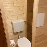 Gemuetliche Blockhuette Mit Grossem Garten Casa vacanze