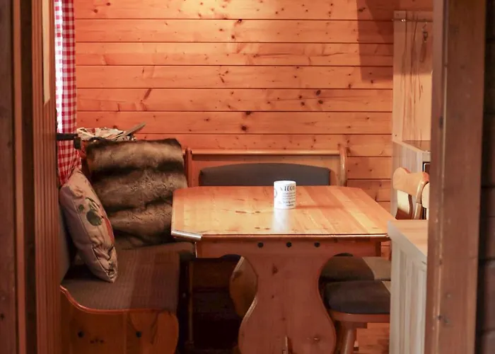 Gemuetliche Blockhuette Mit Grossem Garten Nyaraló *